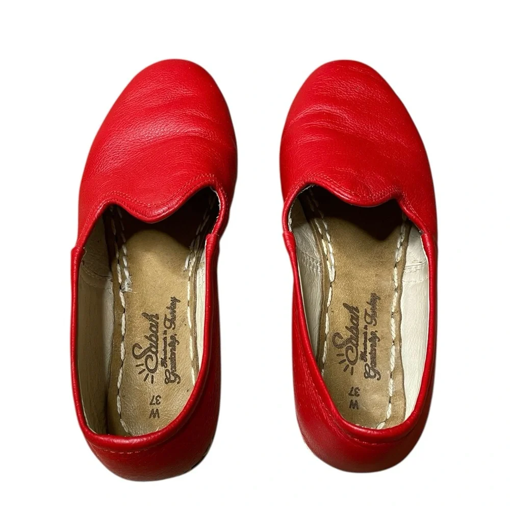 Sabah Felli Red Leather Slip-On Shoes Women’s Size 37 (US 6-6.5) Retail $210 - Picture 4 of 13